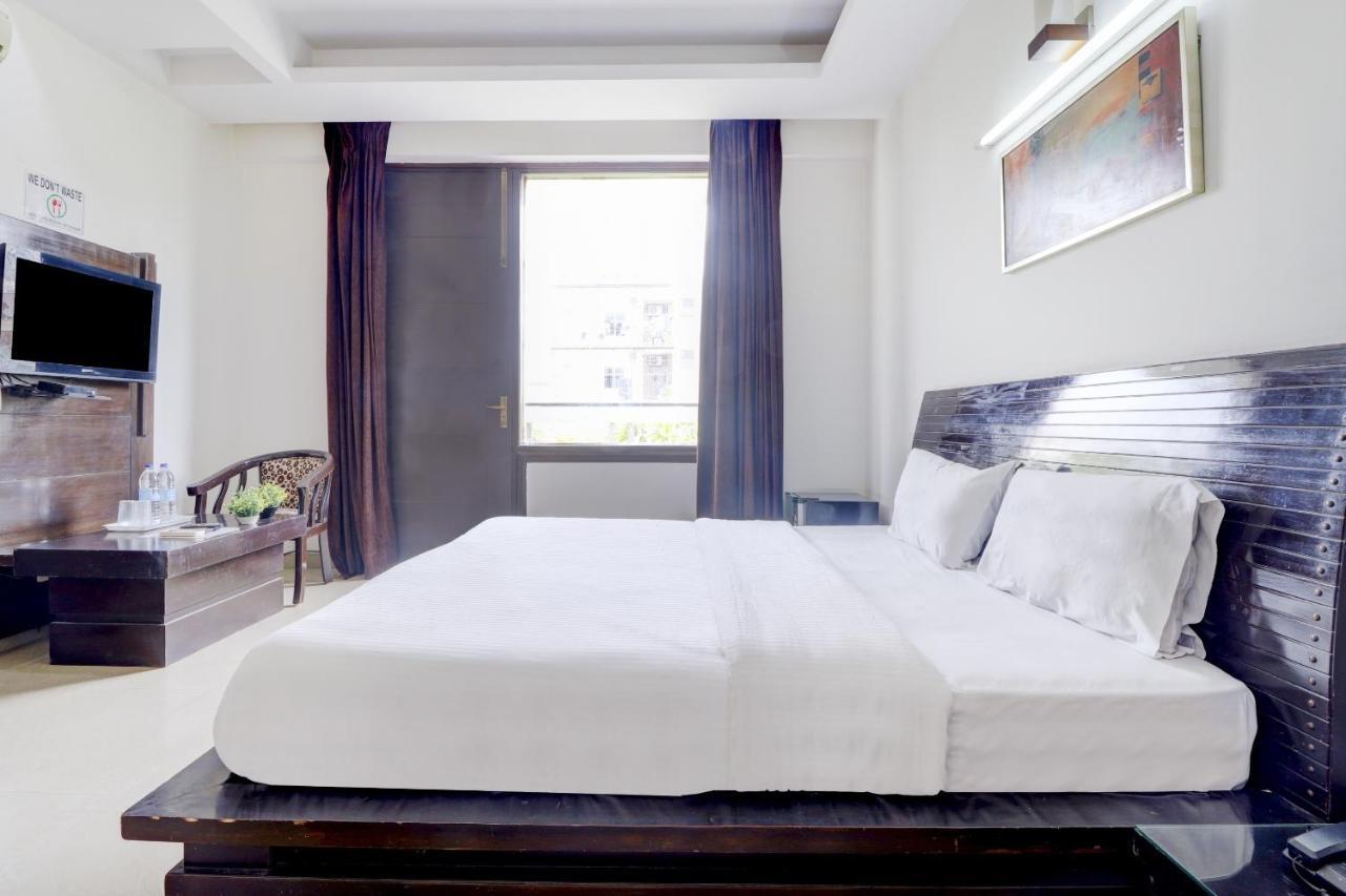 Dreamz Hospitality Gurgaon Hotel Екстериор снимка