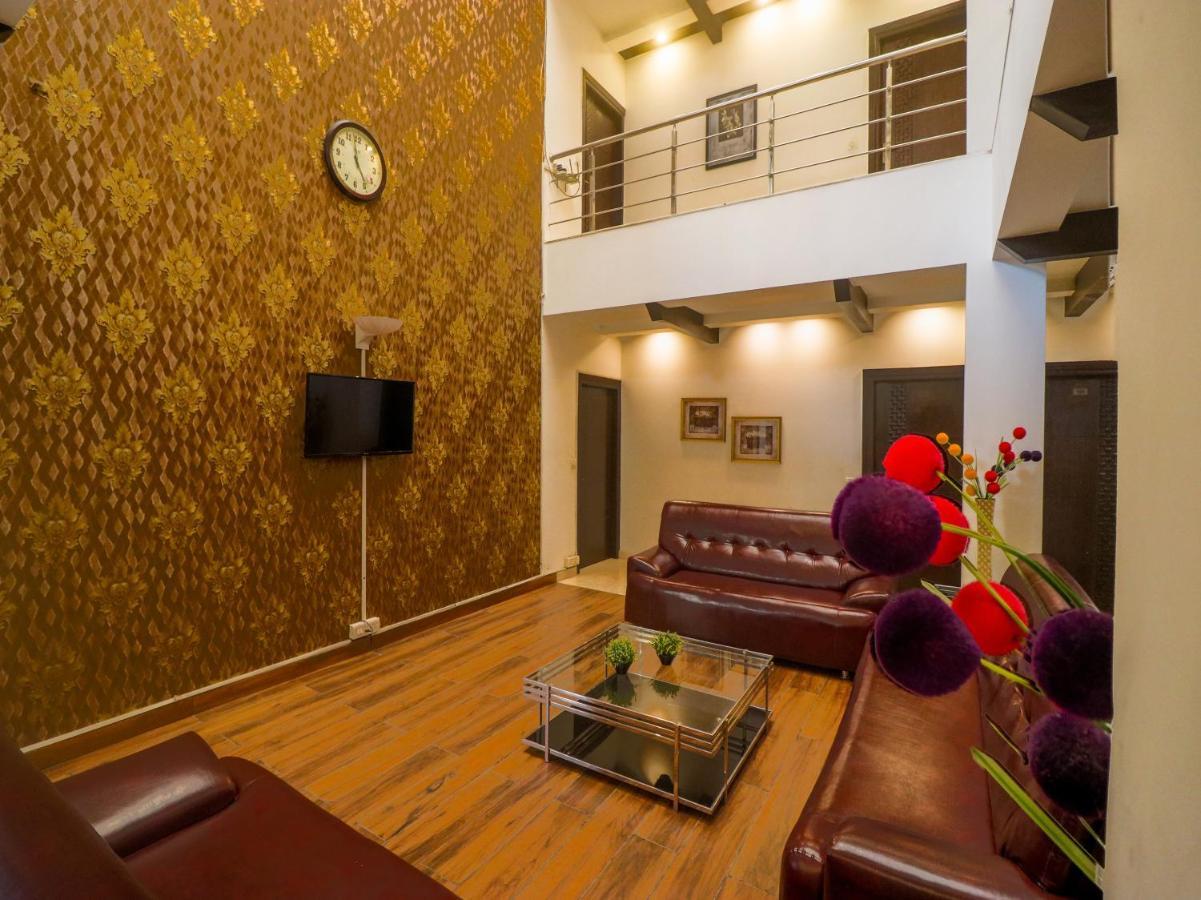Dreamz Hospitality Gurgaon Hotel Екстериор снимка