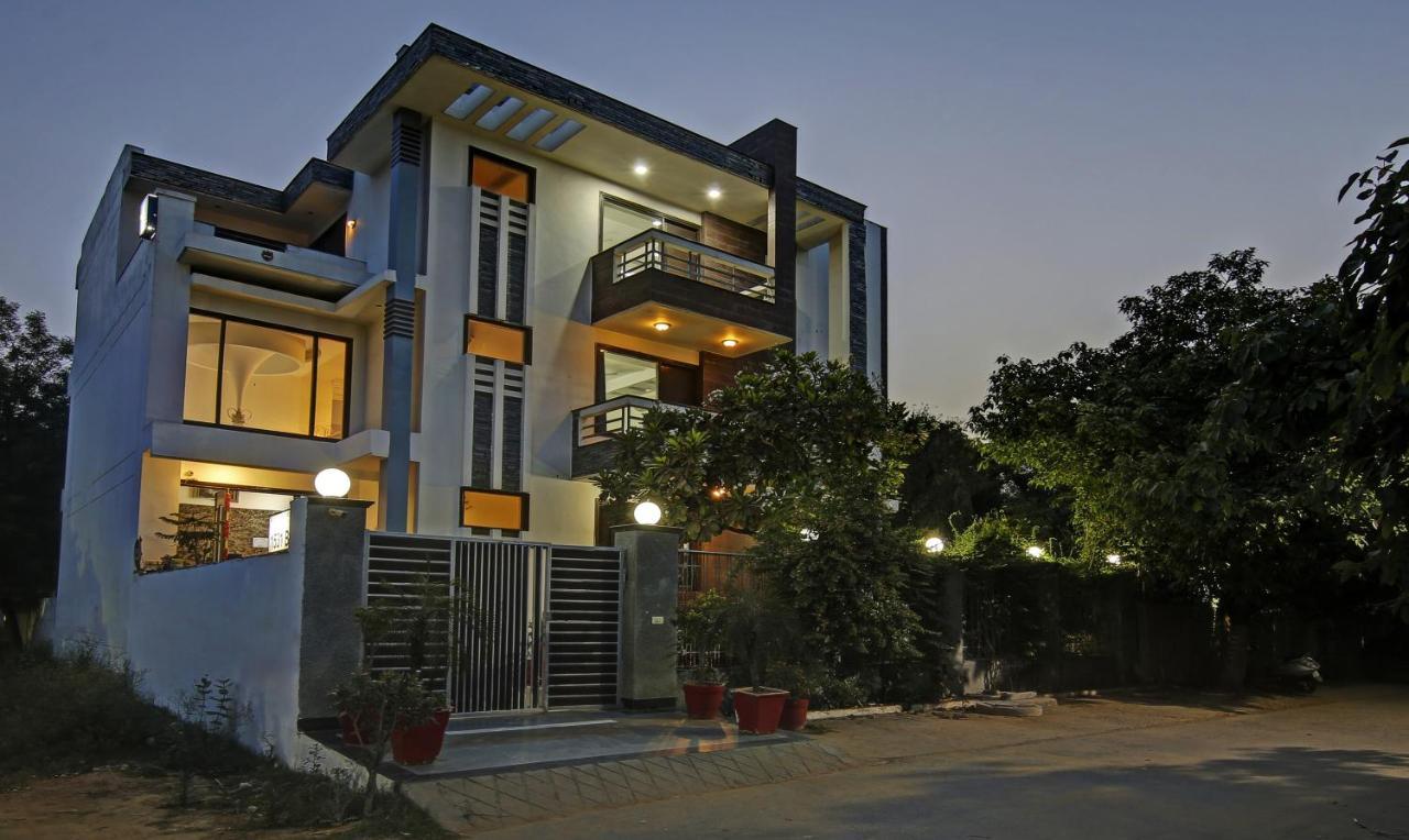 Dreamz Hospitality Gurgaon Hotel Екстериор снимка