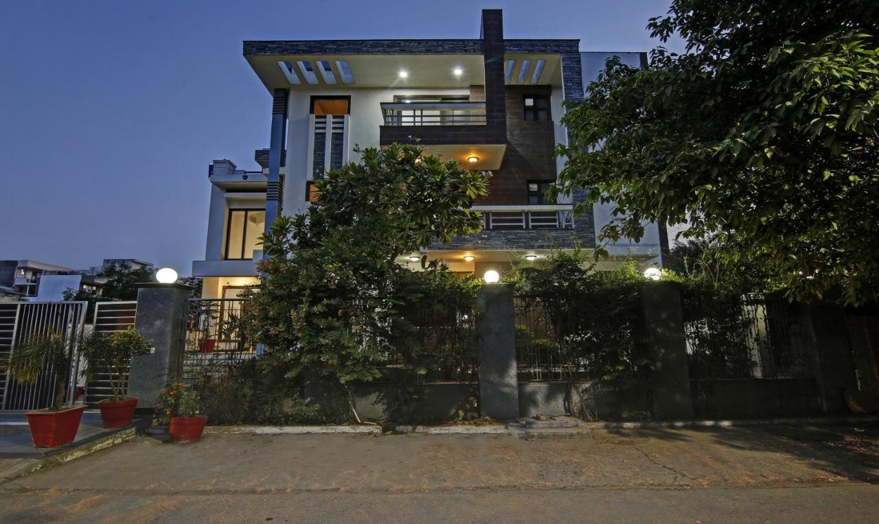 Dreamz Hospitality Gurgaon Hotel Екстериор снимка